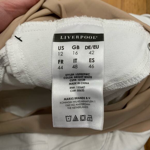 Women's White Maternity Shorts - Picture 7 of 9